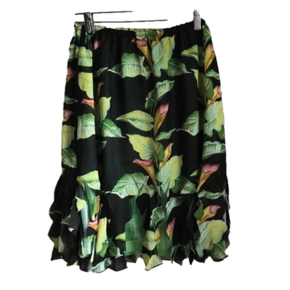 UBU women’s reversible skirt, size small with fringed hem. BNWT. - Picture 2 of 6